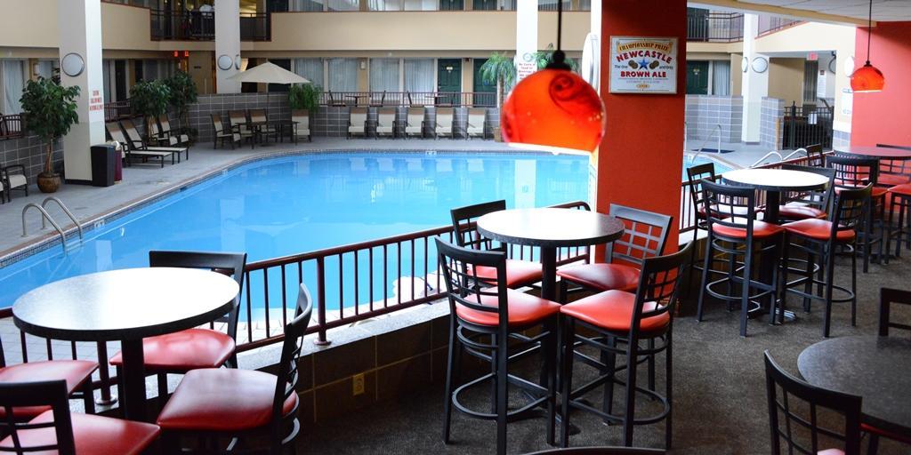 Plaza Hotel & Suites - Eau Claire Exterior foto